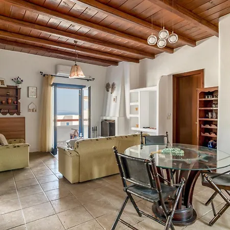 Appartement Cosy Traditional With Shared Pool In