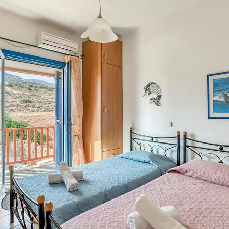 Apartament Cosy Traditional With Shared Pool In *